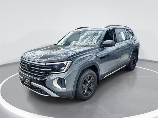 2024 Volkswagen Atlas 2.0T SEL