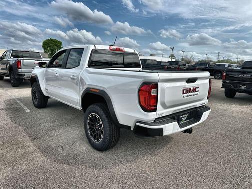 2026 GMC Canyon AT4