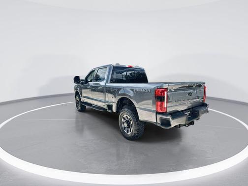 CARBONIZED GRAY 2024 Ford F-250 Lariat