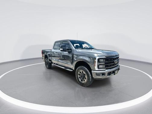 CARBONIZED GRAY 2024 Ford F-250 Lariat