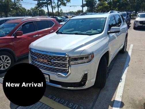 2023 GMC Acadia Denali