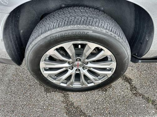 Sterling Metallic 2023 GMC Yukon XL Denali