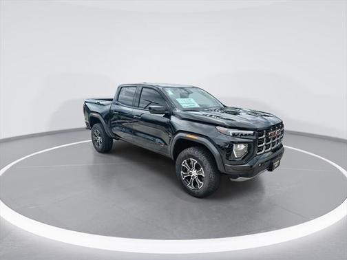 2025 GMC Canyon Base