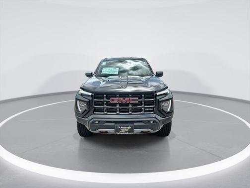 2025 GMC Canyon Base