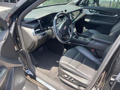 2023 Cadillac XT6 Premium Luxury FWD