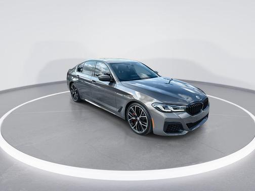 Alvite Grey Metallic 2023 BMW M550 i Xdrive