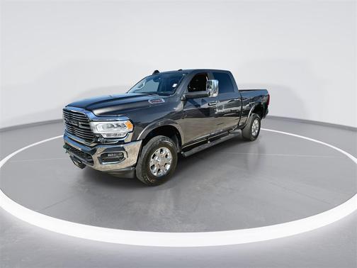 2022 RAM 2500 Laramie Crew Cab 4x4 6'4' Box