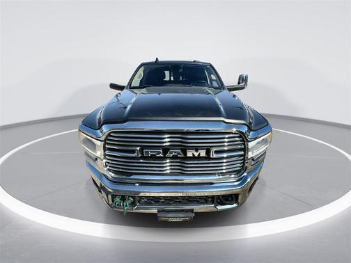 2022 RAM 2500 Laramie Crew Cab 4x4 6'4' Box