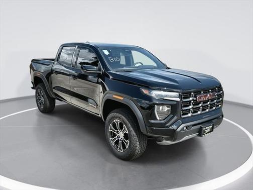 2025 GMC Canyon Base