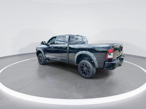 Diamond Black Crystal Pearlcoat 2019 RAM 2500 Big Horn Crew Cab 4x4 6'4' Box