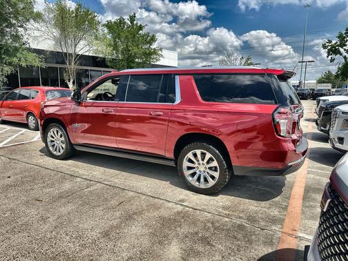 Radiant Red Tintcoat 2023 Chevrolet Suburban Premier