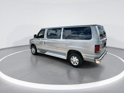 2008 Ford E150 Base