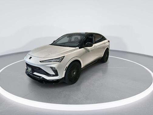 Summit White 2026 Buick Envista Sport Touring FWD