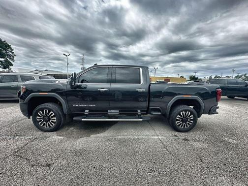 Carbon Black Metallic 2021 GMC Sierra 2500 Denali