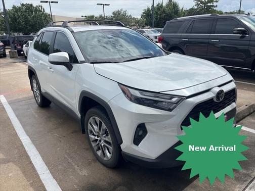 2023 Toyota RAV4 XLE Premium