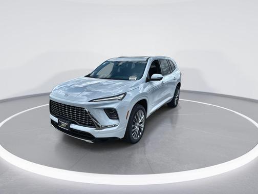 Iridescent White Tricoat 2026 Buick Enclave Avenir FWD