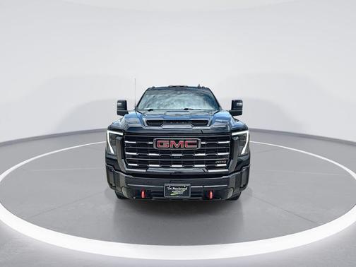 Onyx Black 2024 GMC Sierra 2500 AT4