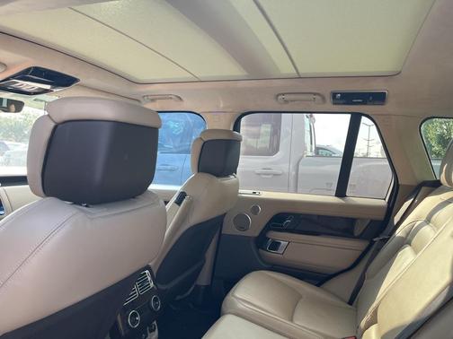 2022 Land Rover Range Rover P525 Westminster