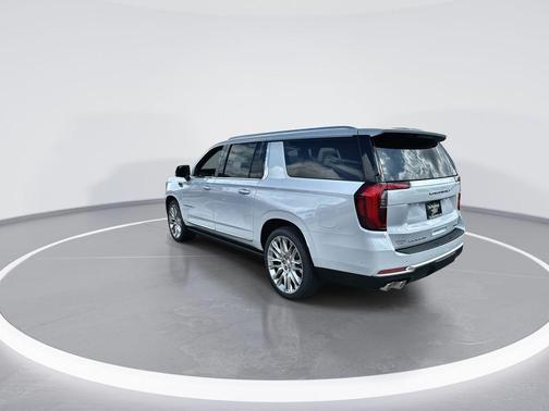 Glacier White Tricoat 2026 GMC Yukon XL Denali