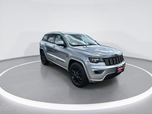2017 Jeep Grand Cherokee Altitude