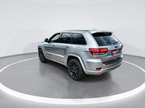 2017 Jeep Grand Cherokee Altitude