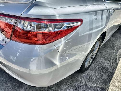 Blizzard Pearl 2016 Toyota Camry SE