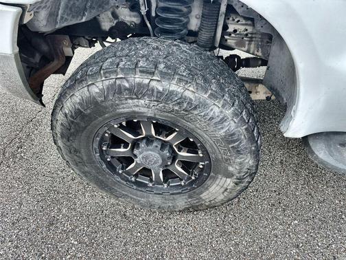 Oxford White Clearcoat 2006 Ford F-350 Lariat