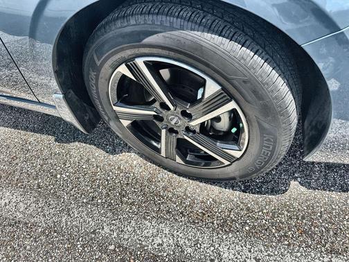 Atlantic Gray Metallic 2024 Nissan Sentra SV