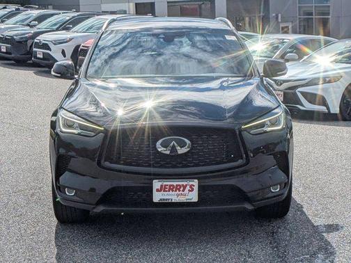 2022 INFINITI QX50 LUXE AWD