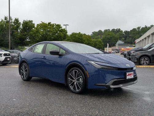 2025 Toyota Prius XLE
