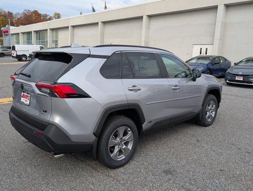 2025 Toyota RAV4 Hybrid LE