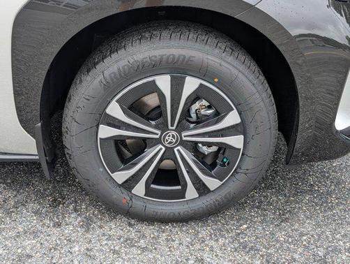 2025 Toyota bZ4X XLE