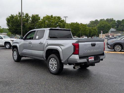 2025 Toyota Tacoma SR5