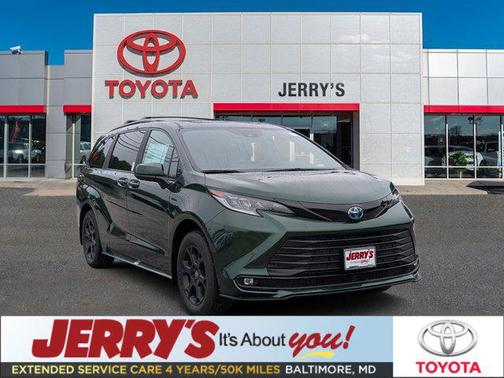 2025 Toyota Sienna Woodland Edition