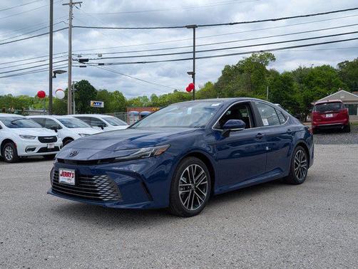 2025 Toyota Camry XLE