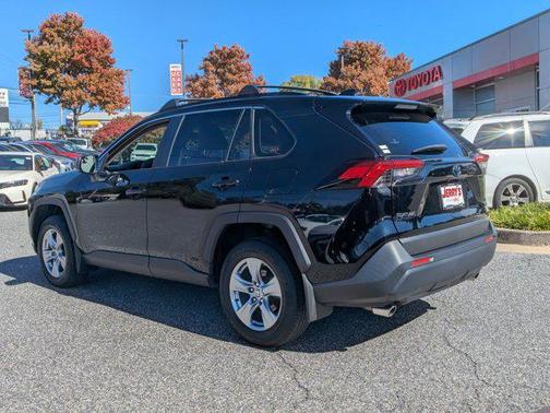 2022 Toyota RAV4 Hybrid LE