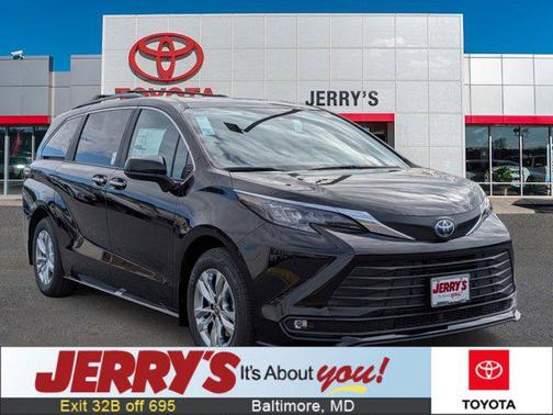 2025 Toyota Sienna XLE