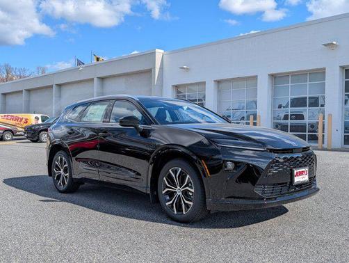2025 Toyota Crown Signia XLE