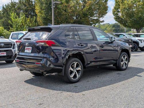 2025 Toyota RAV4 Hybrid SE