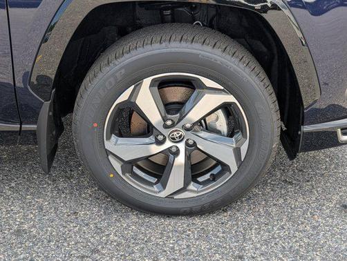 2025 Toyota RAV4 Hybrid SE