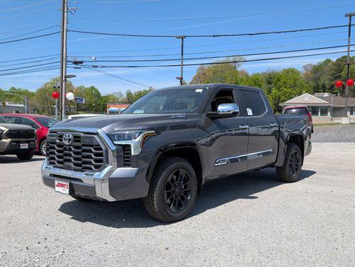 2025 Toyota Tundra Hybrid 1794 Edition