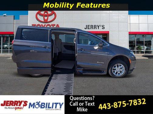 2022 Chrysler Pacifica Touring L