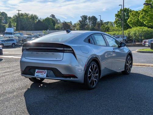 2025 Toyota Prius L