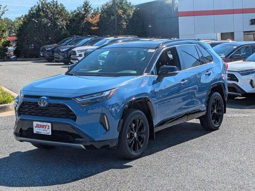 2023 Toyota RAV4 Hybrid SE