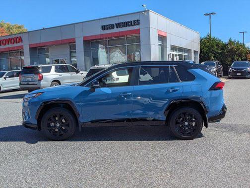 2023 Toyota RAV4 Hybrid SE