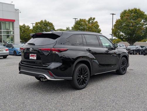 2025 Toyota Highlander XSE