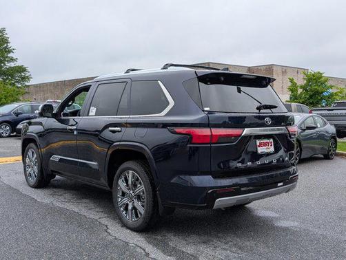 2025 Toyota Sequoia Base