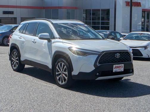 2023 Toyota Corolla Cross XLE