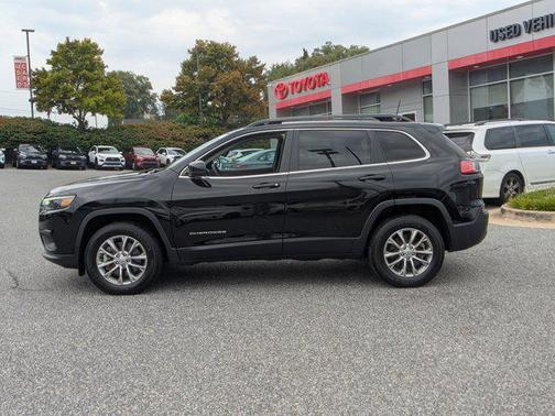 2022 Jeep Cherokee Latitude Lux