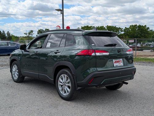 2025 Toyota Corolla Cross LE